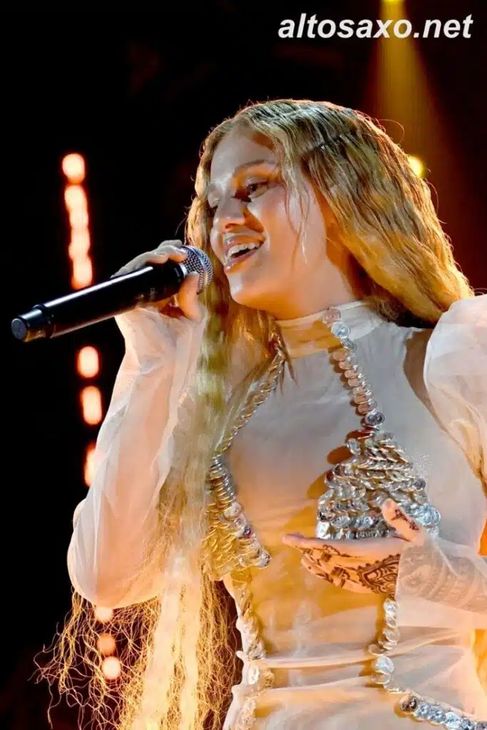 car service to Rogers Stadium